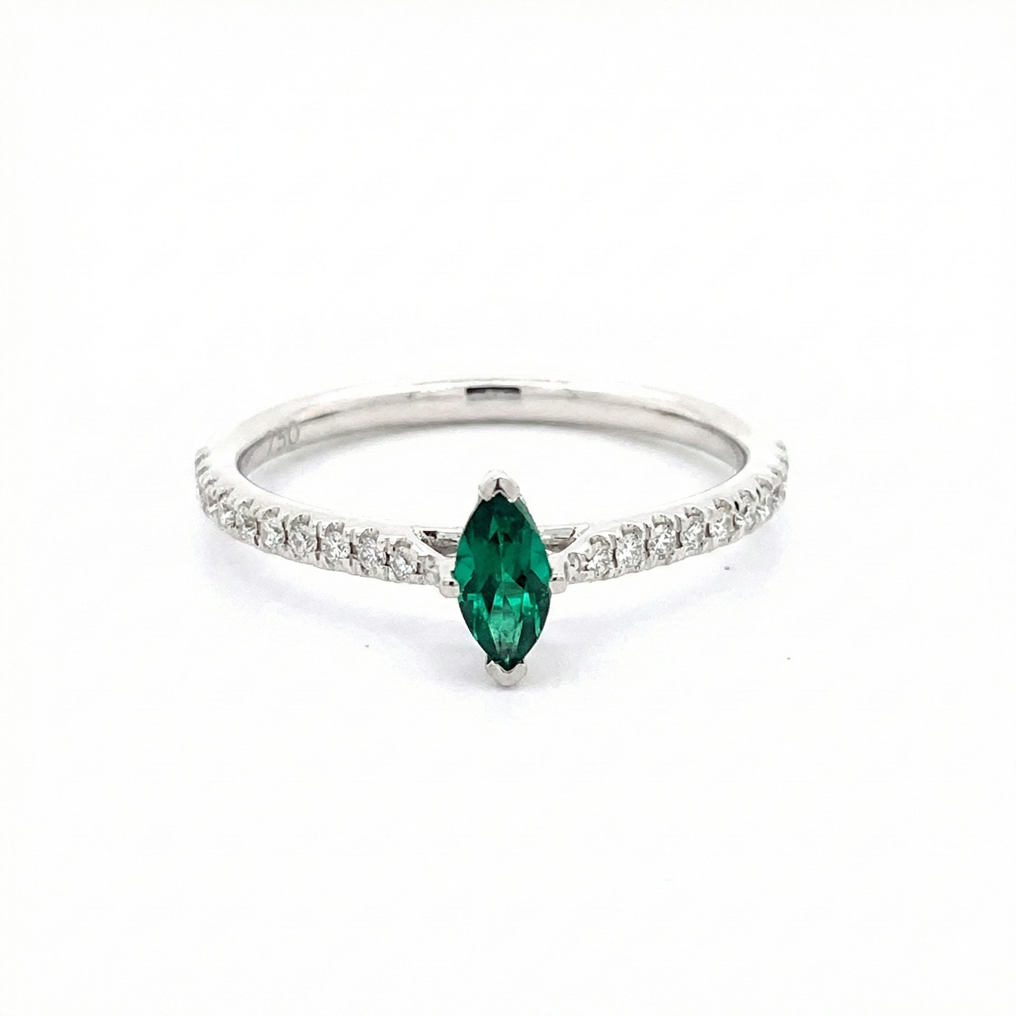 Anillo Tess
